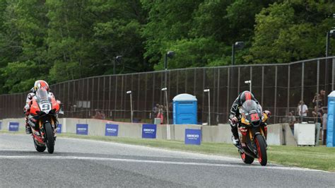 Motoamerica Medallia Superbike Race One Results From Road America