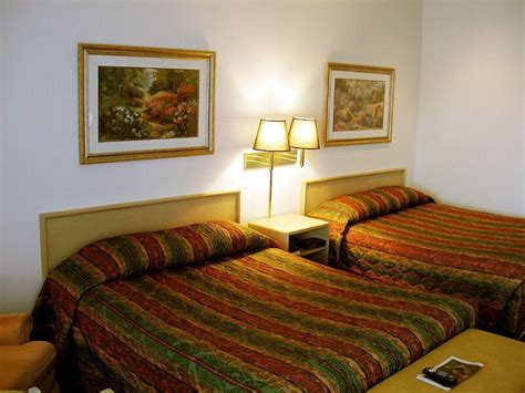 Edgewater Inn and Suites Coos Bay, Oregon, US - Reservations.com