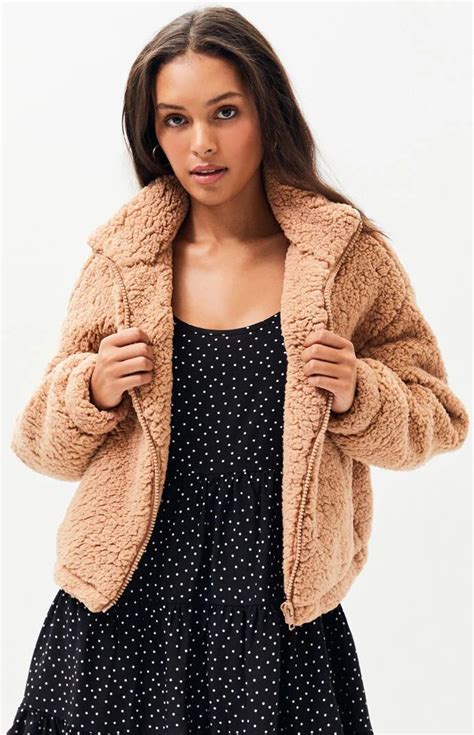 La Hearts Tan Sherpa Jacket At Sherpa Jacket Coats For Women Sherpa Jacket Outfit