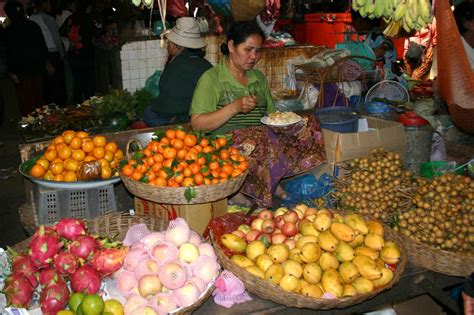 6 Markets In Cambodia For Some Excellent Thrift Shopping