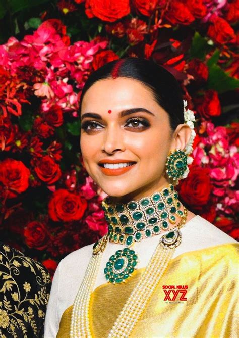 Deepika Padukone wedding reception | Deepika padukone, Bollywood ...