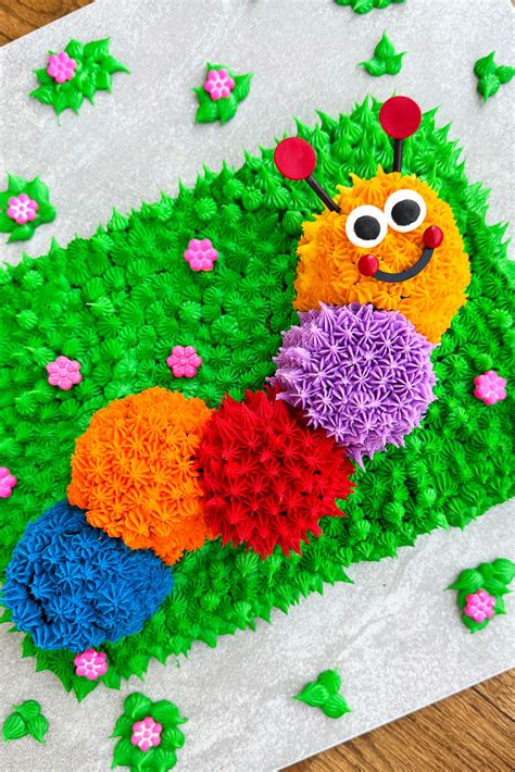 Easy Caterpillar Cake {And Party} - CakeWhiz