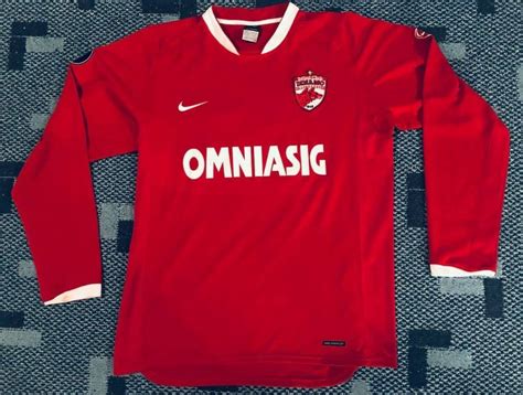 Fc Dinamo Bucuresti 2006 07 European Home Kit