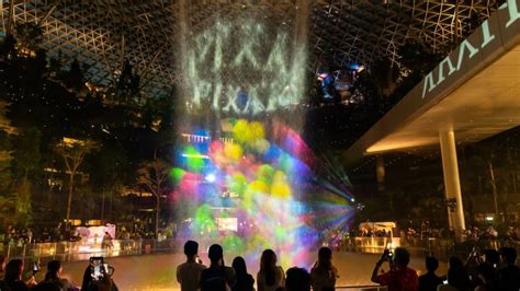 Singapore S Jewel Changi Airport Celebrates Disney With Amazing Show