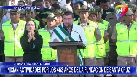 Autoridades De La Alcald A Y Gobernaci N Rinden Homenaje A Santa Cruz