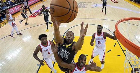 Warriors abrem 2 a 0 sobre o Rockets e Bucks empatam série os