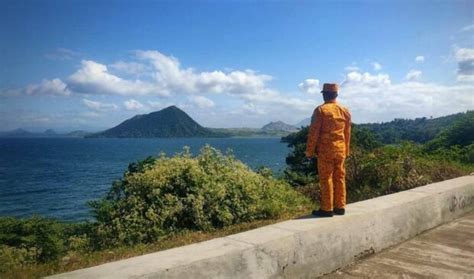 Taal Volcano Continues To Spew Toxic Gas Inquirer News