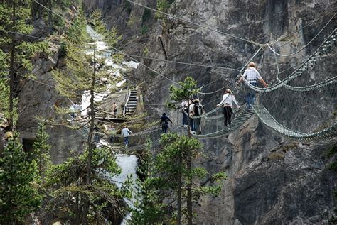 Il ponte tibetano più lungo al mondo non è in Tibet ma in provincia di