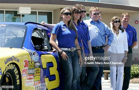 57 Taylor Nicole Earnhardt Photos & High Res Pictures - Getty Images