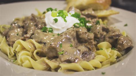 Beef Stroganoff Carry Out Lunch Menu Poppies Restaurant Lounge