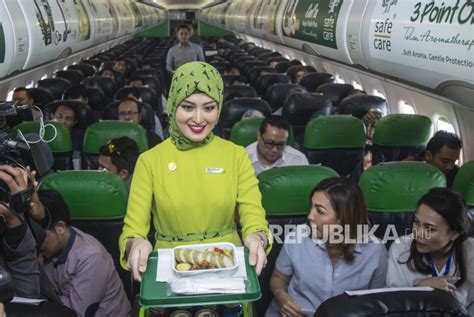 Larangan Jilbab Pramugari Garuda Disebut Langkah Mundur Republika Online