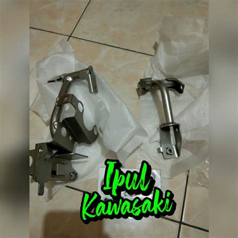 Jual Braket Breket Dudukan Sayap Tangki Kanan Kiri Klx Bf Original