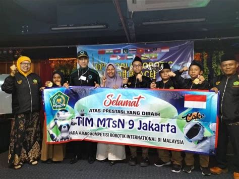 Berhasil Tim Robotik Mtsn Jakarta Raih Medali Ajang Internasional