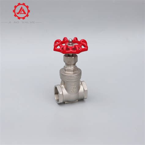 Stainless Steel Cf8 Threaded Gate Valve 200wog Gate Valve And Threaded Gate Valve