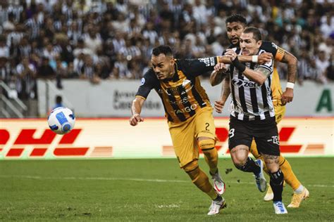 Veja Fotos Do Jogo Entre Ceará E The Strongest Pelas Oitavas Da Copa