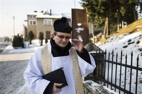 Kolęda jak przyjąć księdza po kolędzie Ksiądz po kolędzie poradnik