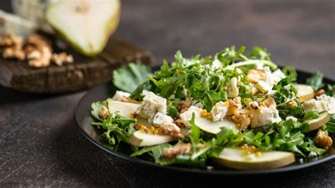 Deliciosa Ensalada De Pera Y Queso Azul Para Hacer En Pocos Minutos