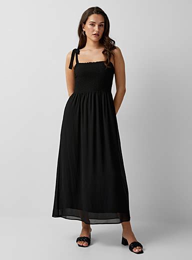 Deep Black Smocked Maxi Dress Icône Long Dresses And Maxi Dresses For