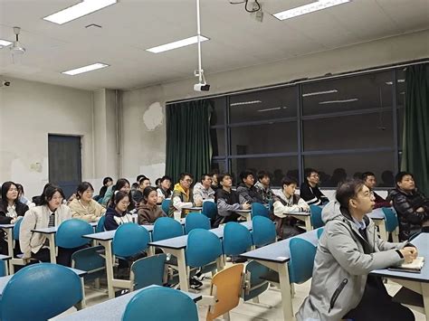 新生教育工程地测学院2022级 “青春践行党的二十大”主题班会顺利召开 长安大学地质工程与测绘学院