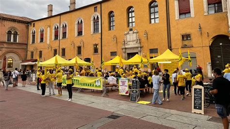 Cibo Locale Un Convegno E Gare Di Torte Torna La Notte Gialla Di