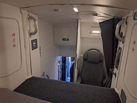 See Inside The Secret Room Where Flight Attendants Sleep On Long