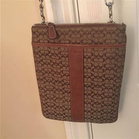 Authentic Coach Signature Cross Body Bag - Gem