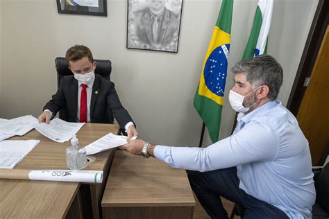 Deputado Estacho Recebe Prefeito E Lideran As De C Ndido De Abreu