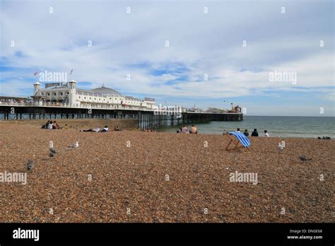 Brighton pier & beach in East Sussex, United Kingdom Stock Photo - Alamy