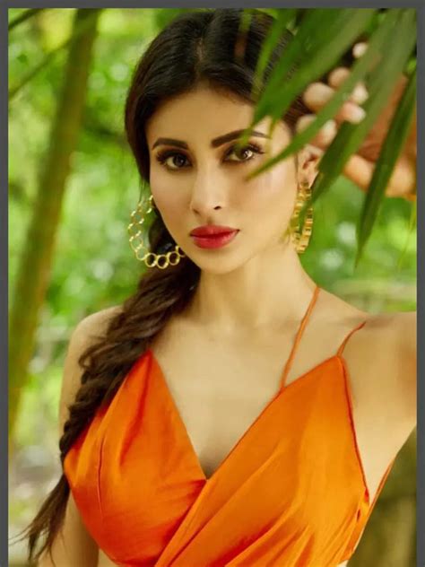 11 Times Mouni Roy Gave Vacay Fashion Goals Times Of India