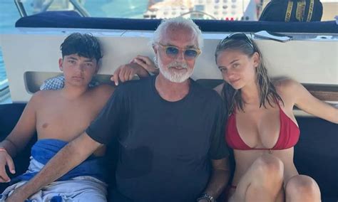 Leni Klum Pasa El Verano Con Sus Dos Pap S Seal Y Flavio Briatore