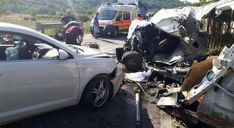 Incidenti La Strage Dei Bambini Genitori Distratti Dal Telefonino E