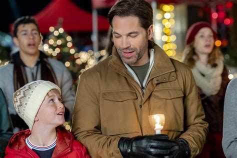 Hallmark's Christmas Town: Where Filmed, Cast & Photos