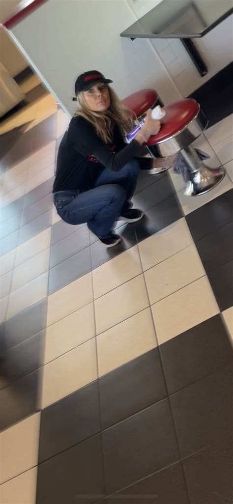 Hot Blonde Gilf And A Hot Blonde Milf Tight Jeans Forum