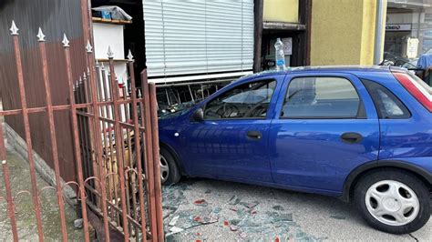 KOLIMA SE ZAKUCAO U RADNJU U ČAČKU Jezive slike sa mesta nesreće