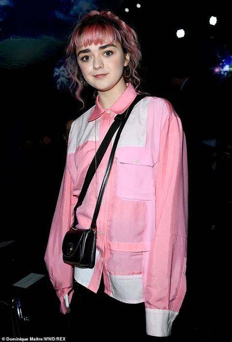 Maisie Williams Pink Hair