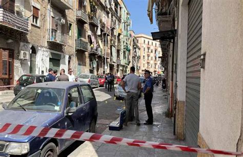 Palermo Colpi Di Pistola In Pieno Giorno Uomo Ucciso In Strada