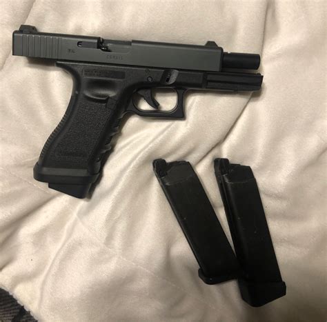 SOLD Tokyo Marui G18c Custom X3 Mags HopUp Airsoft