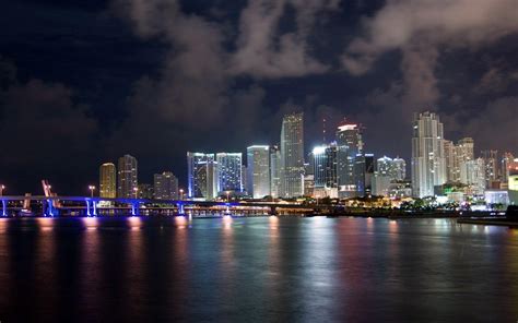 Miami Skyline Wallpapers - Wallpaper Cave