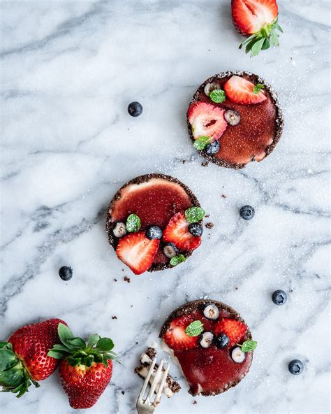 Aardbeien Balsamico Taartjes Met Custard Vulling Handgemaakte Granola