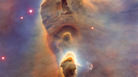 Destaque da NASA Nebulosa Carina e estrelas são foto astronômica do