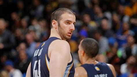 NBA free agnecy: Kings, Kosta Koufos agree to 4-year deal - Sports ...