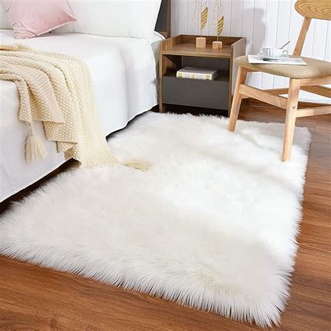 Amazon Maxsoft Fluffy Fur Rug For Bedroom X Feet White Shaggy