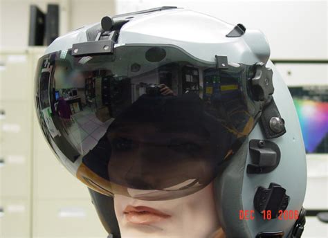 Helmet-mounted display technologies in naval aviation