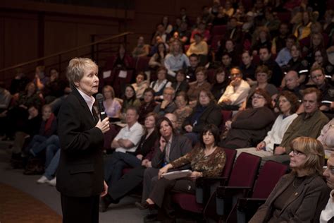 Roberta Bondar | Speaker, Astronaut, Women in STEM Advocate & Nature Photographer