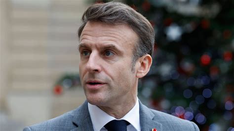 Emmanuel Macron répond à la lettre de Francoise Hardy sur l euthanasie