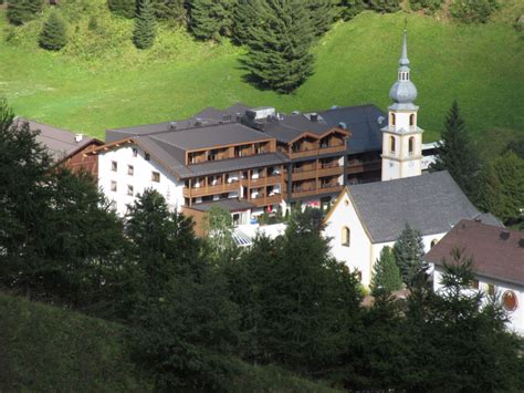 Außenansicht Hotel Kirchenwirt Kaunertal • Holidaycheck Tirol