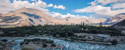 Leh Ladakh 5 Nights 6 Days Tour Package Leh Nubra Valley Pangong Lake Khardung La