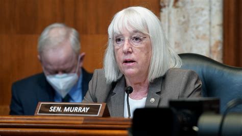 Harris Swears In Murray As First Woman Senate President Pro Tempore