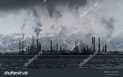 266,196 Oil Pollution Images, Stock Photos, 3D objects, & Vectors ...