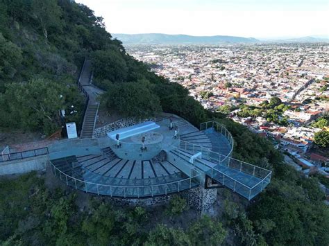 El Mirador De Cristal En Atlixco Luce Espectacular